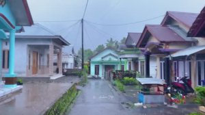 СИЛЬНЫЙ ЛИВЕНЬ В ИНДОНЕЗИЙСКОЙ ДЕРЕВНЕ, ПРОГУЛЯЙТЕСЬ С НАМИ И ОТДОХНИТЕ ПОД ДОЖДЕМ.