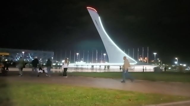 Я ходил к фонтану в Олимпийском парке Сочи