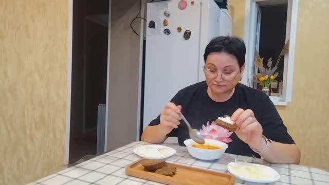 ОБЫЧНАЯ ЖИЗНЬ В СЕЛЕ// НАВАРИЛА ЩЕЙ НА НЕДЕЛЮ😀 смотреть онлайн