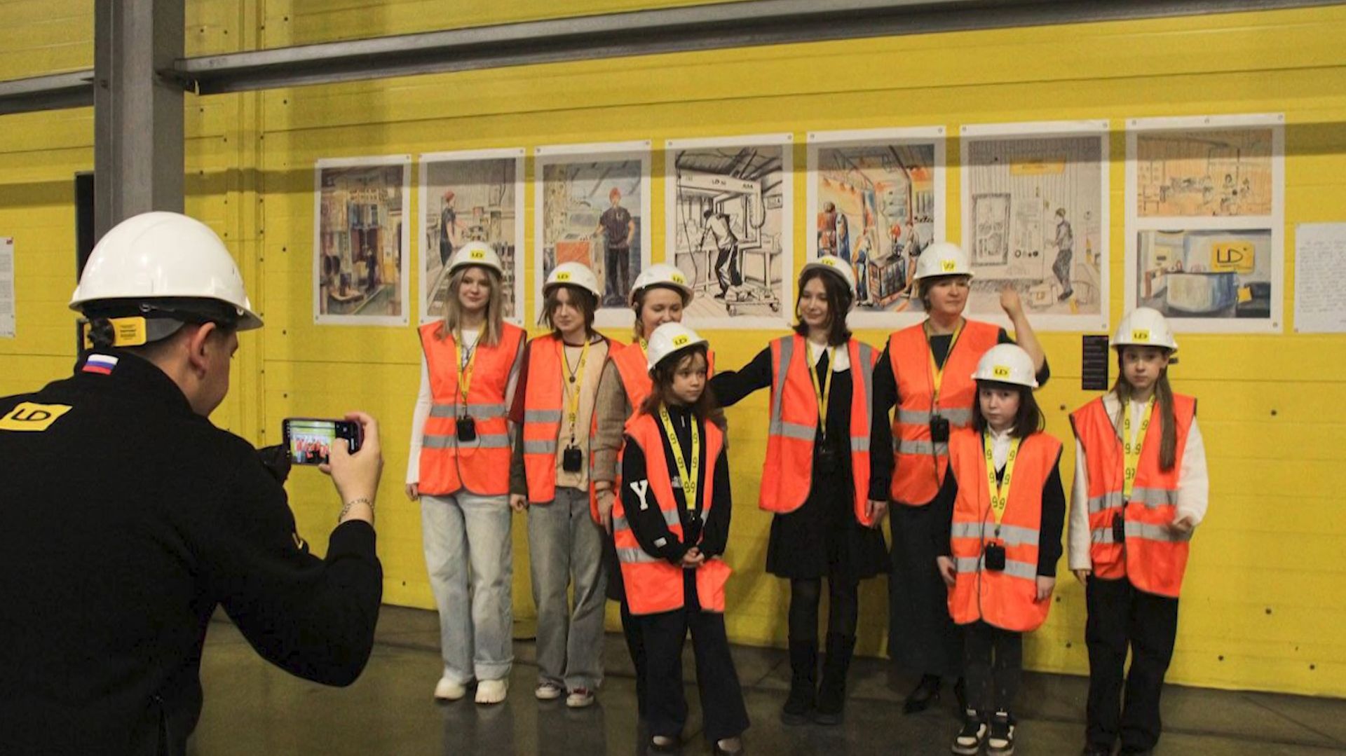 На предприятии Челябинска открылась выставка смотреть онлайн