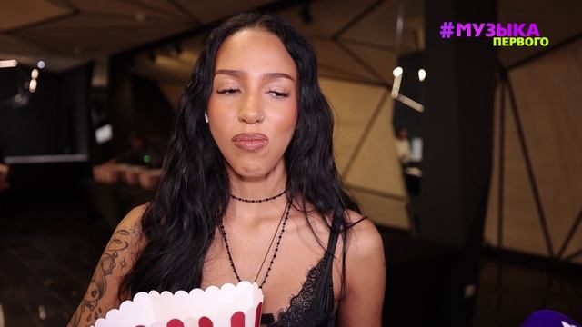 Новости Первого | ЯНГЕР стал папой | Женя Лизогуб сделал студию у себя дома смотреть онлайн