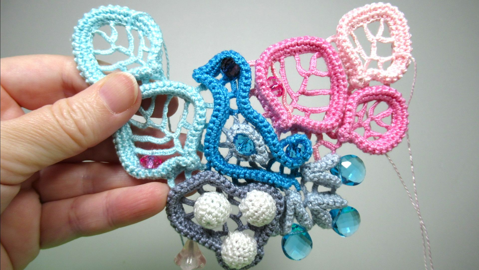 Продолжение узора с птичкой и гнездышком смотреть онлайн