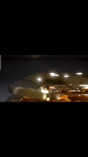 Золотой унитаз «Америка» весом 100 кг ушёл с аукциона за 12,1 млн долларов  Имя покупателя Миндич?))