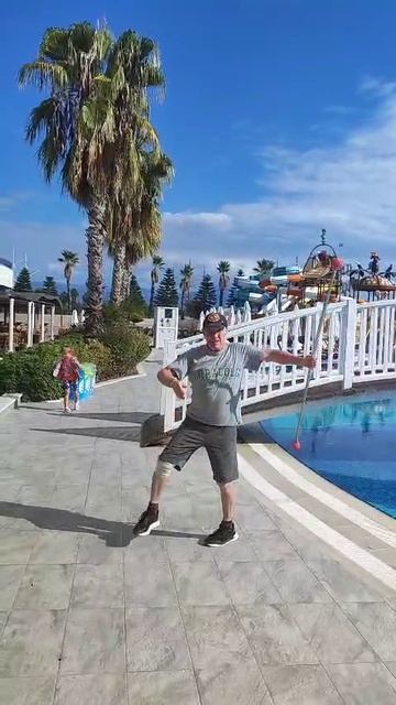 Палка на голове