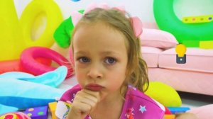 Супергерои Майя и Маша спасают всех и делают день ярче!