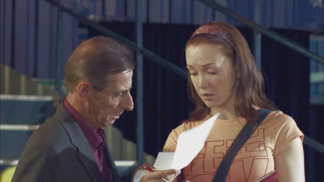 БРАТЬЯ-ДЕТЕКТИВЫ - 8 серия смотреть онлайн