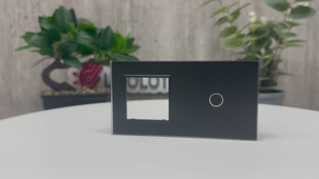 Панель для розетки и сенсорного выключателя Livolo, цвет черный матовый, BB-C7-SR/C1-12 MT