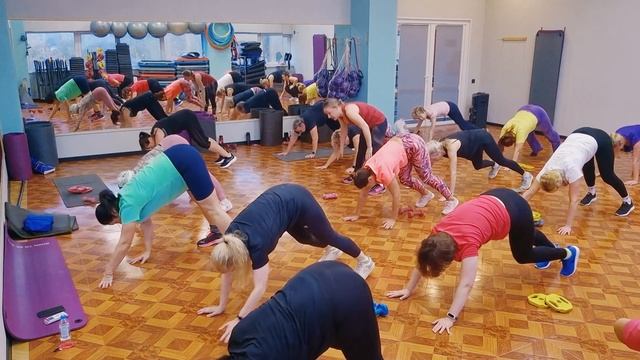 ФУНКЦИОНАЛЬНЫЙ ТРЕНИНГ / FUNCTIONAL TRAINING / ГРУППОВАЯ ТРЕНИРОВКА смотреть онлайн