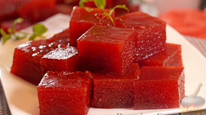 Балуем лошадку мармеладкой сладкой! АЙВОВЫЙ МАРМЕЛАД смотреть онлайн