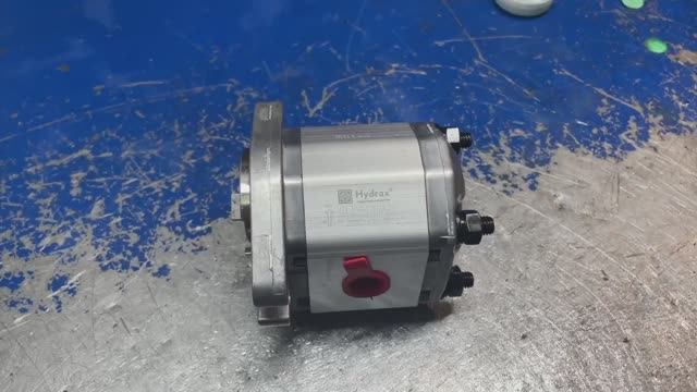 Как изменить вращение шестеренного гидронасоса 1PLA? смотреть онлайн