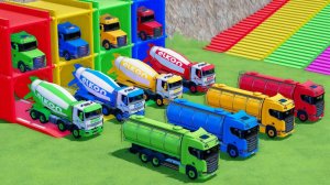 Катаемся на крутых разноцветных машинках и грузовиках из мультиков для детей №30