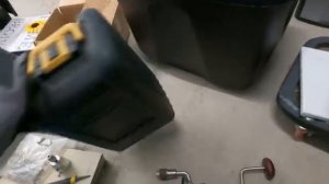 ДЕНЬГИ ИЗ МУСОРА  - Аукцион контейнеров в США - Купили очень мусорный склад на аукционе - фиаско