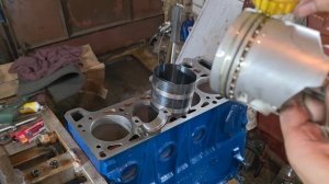 Сборка двигателя ВАЗ 2106 под увеличенную степень сжатия на стандартных комплектующих.