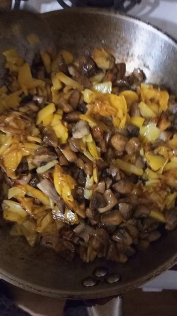 Картофель и грибы