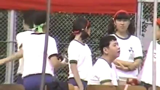 It's a sports festival from long ago. смотреть онлайн