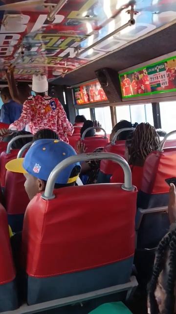 Дискотека в местных Автобусах Найроби 50-80 kes. за поездку смотреть онлайн