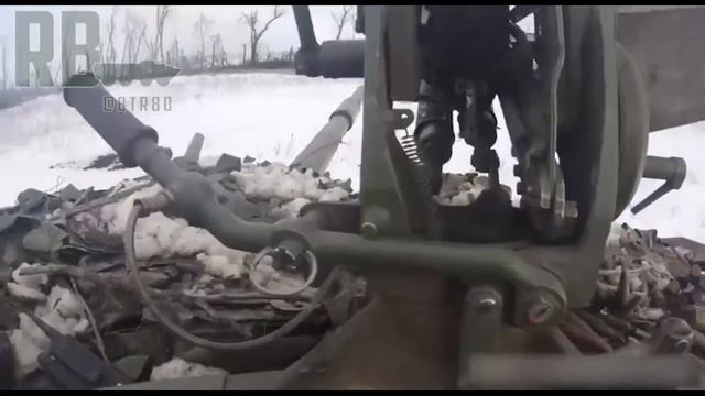 Видео с фронта. Российские бойцы штурмуют укрепрайон ВСУ