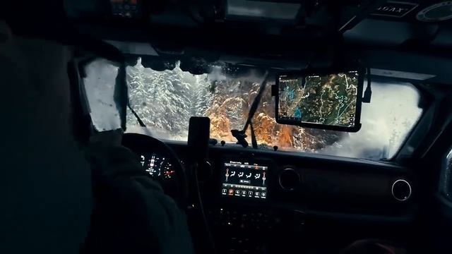 Джипы в снежном плену