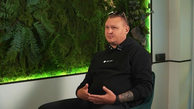 Raskrutov: сайты, SEO, AEO и франшиза, которая работает по всему миру. Как вывести IT-бизнес в мир