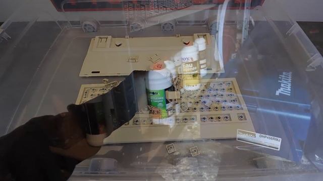 Восстановление пожелтевшей клавиатуры — Windows 95 Retrobright смотреть онлайн