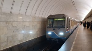 Метро Москвы красивая станция Петровско-Разумовская подборка прибытие поезда в метро