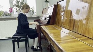 МБУ ДО «ДШИ» п. Майский Логинова Лиза Ф. Рыбицкий Хохотушки (этюд)П.И. Чайковский Песня жаворонка