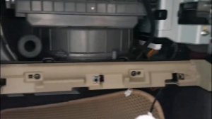 Разбираю переднюю панель салона в Hyundai i40