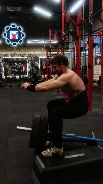 Присед в колодец