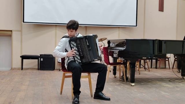 Инструментальное исполнительское искусство. Валеев Роман. Ю.Гаврилов,, Скорый поезд,,.