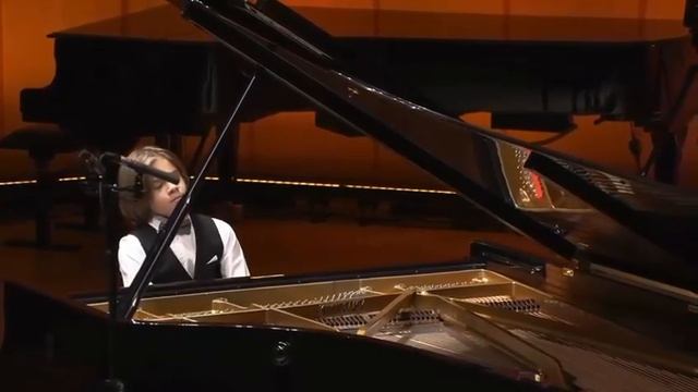 XXII Международный Конкурс ЦМШ, посвящённый А. Б. Гольденвейзеру. Участник Глеб Шадрин 11 лет. смотреть онлайн