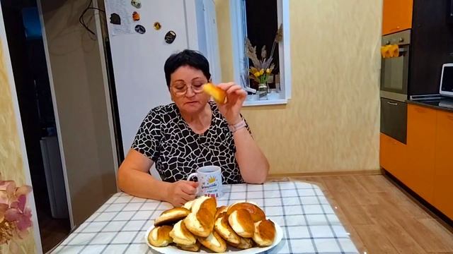 НАПЕКЛА К ЧАЮ СОЧНИКИ смотреть онлайн