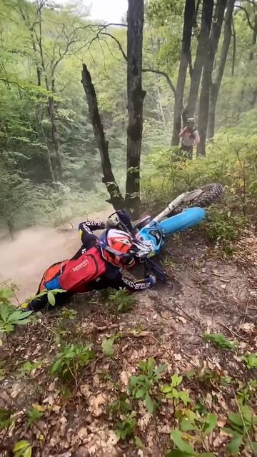 Эндуро междусобойчик в Горячем.#sukkoenduro #enduro #эндуро #суккоэндуро смотреть онлайн