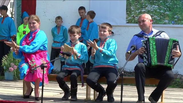 ПоНостальгируем (2023). Марийские наигрыши. Семья Янситовых. Видео Василия Хайбуллина смотреть онлайн