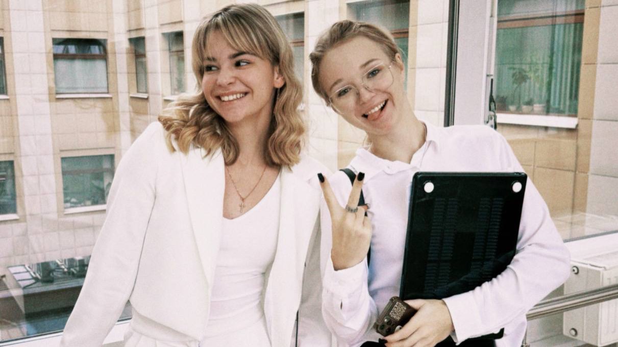 влог: будни на юрфаке МГУ // французский, тренировки и море домашки; выпуск 3 смотреть онлайн