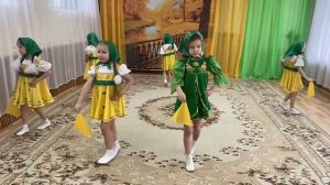 7.	МБДОУ  ДС 14  СОЛНЫШКО Танец Травушка муравушка