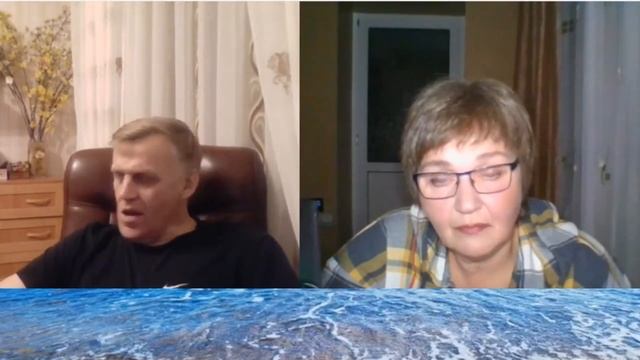 Молодые люди читают книги смотреть онлайн