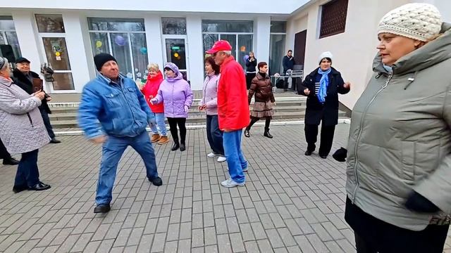 8.11.25г... "Не Люби Кого НЕ Надо".. смотреть онлайн