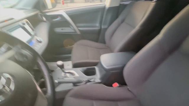Toyota RAV4, 2015 год