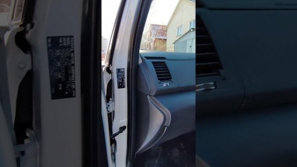 Toyota isis platana 2011