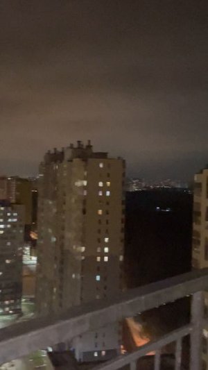 Вид с 25 этажа на ночной Питер.