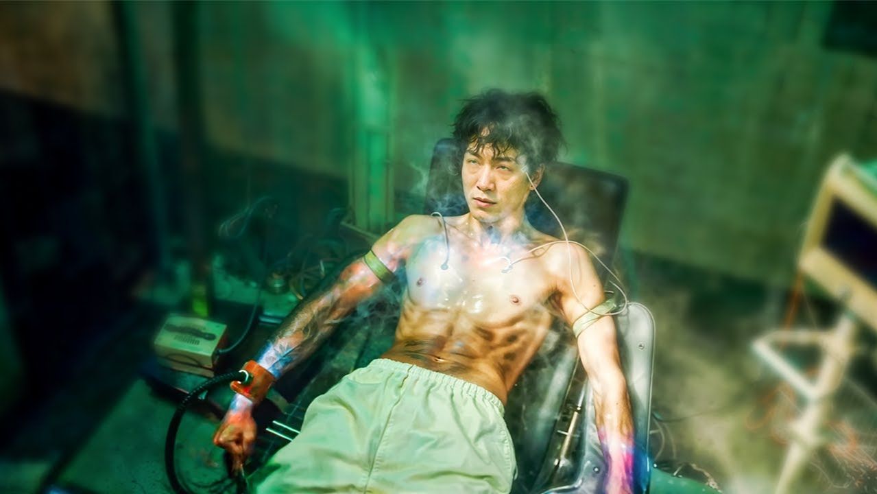 Бесчеловечные ЭКСПЕРИМЕНТЫ превращают ЛЮДЕЙ в МОНСТРОВ со СВЕРХСПОСОБНОСТЯМИ! | ПЕРЕСКАЗ ДОРАМЫ смотреть онлайн