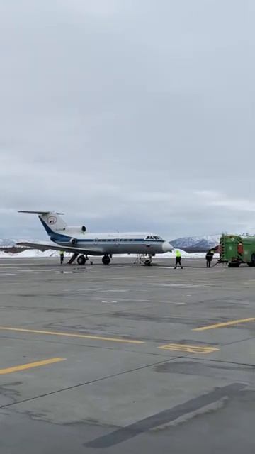 Яковлев Як-40 . смотреть онлайн