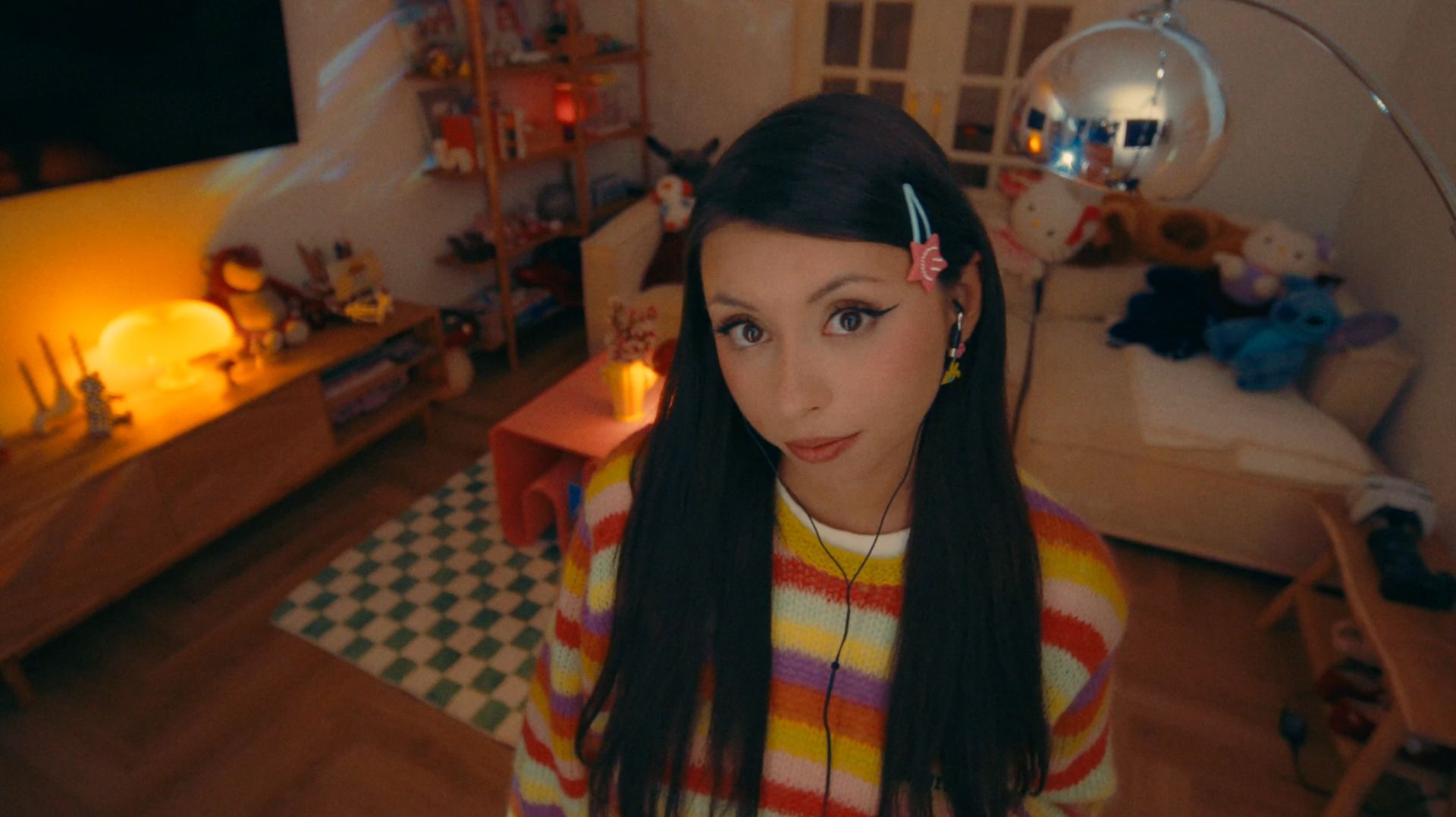 Дора - Понарошку (Official video)