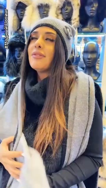 Долгожданные зимние комплекты Шапка + шарф смотреть онлайн