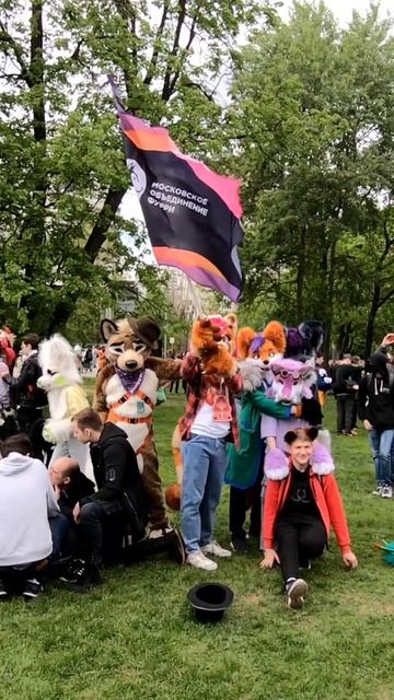 Twitch: EricMyval ЗАЩИТА ФУРРИ смотреть онлайн