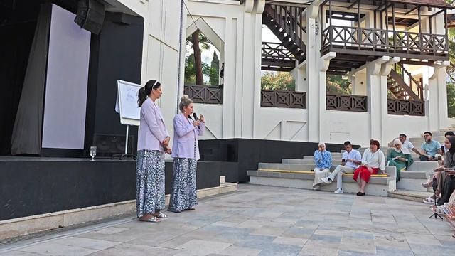 Ирина Майер и Юлия Рау