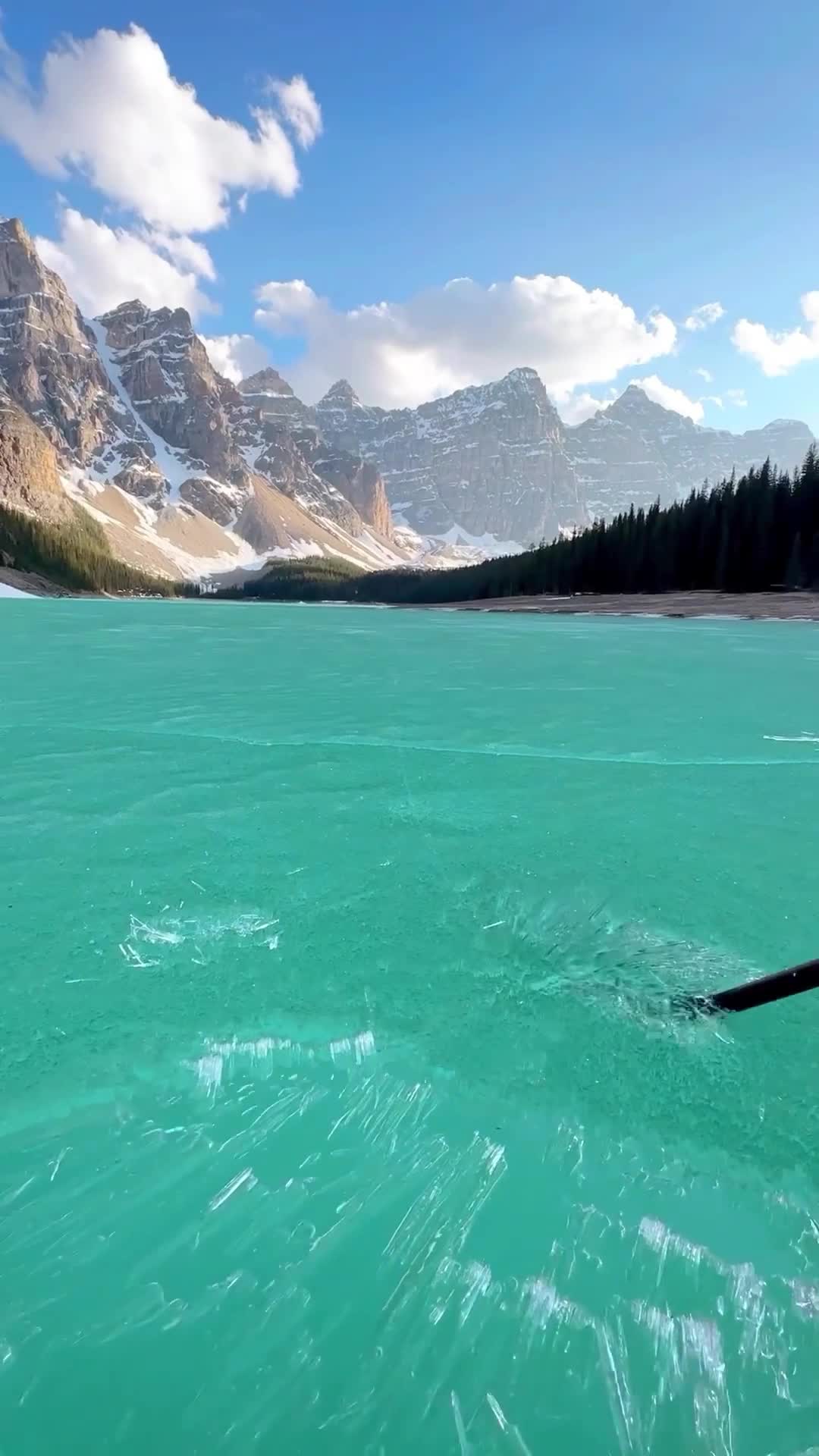 [https://t.me/klincovtravelpro|путешеств]ие на лодке по замерзающему озеру в Национальном парке Б... смотреть онлайн