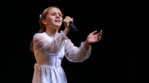 Любаева Полина (вокальный ансамбль "Аквамарин")