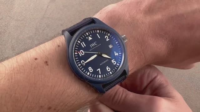 Часы IWC Pilot's Watch Синие керамические Laureus Sport For Good IW3281-01 Обзор часов IWC