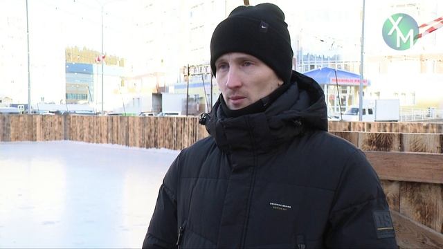 Сотрудники муниципального предприятия «Водоканала» готовят к открытию новый ледовый каток смотреть онлайн